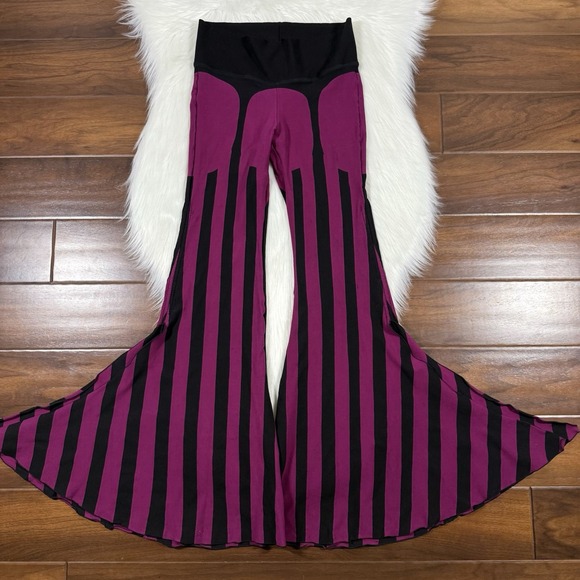 MeloPhoenix Womens Size Small Black Stripe Split Super Flare Pull On Pants *READ - Picture 1 of 14